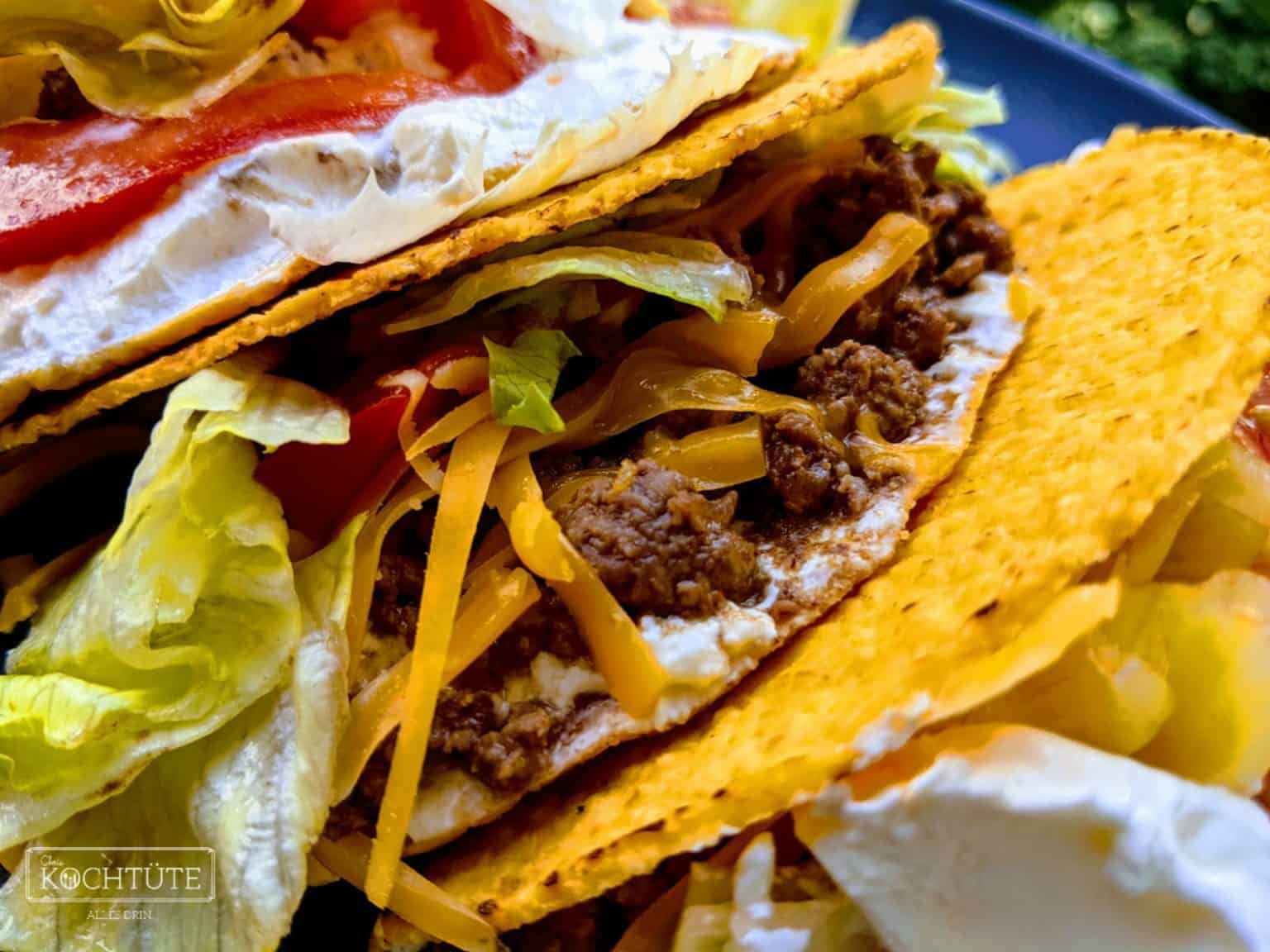 Tex Mex Beef Tacos Mit Bio Rinderhack Veggie Hack Eisbergsalat Und Sour Cream Chris Kocht Te